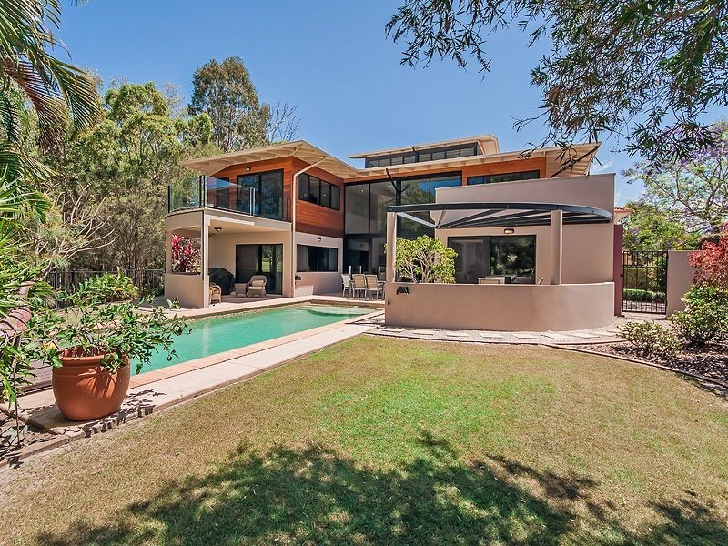 6 Baker Finch Place, Twin Waters QLD 4564