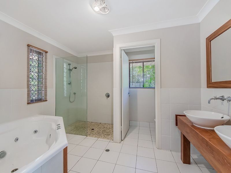 29 Stillwater Drive, Twin Waters QLD 4564