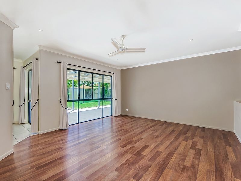 16 Friarbird Place, Twin Waters QLD 4564