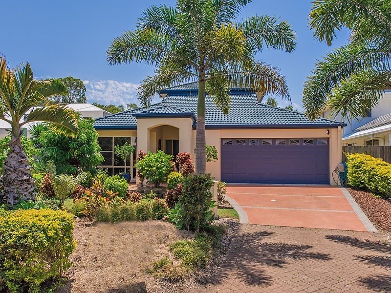 16 Baker Finch Place, Twin Waters QLD 4564