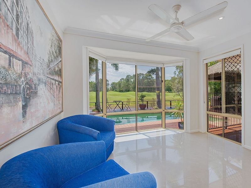 16 Baker Finch Place, Twin Waters QLD 4564