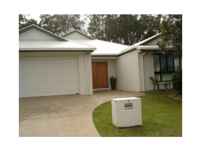 8 Veerings Crescent, Twin Waters QLD 4564