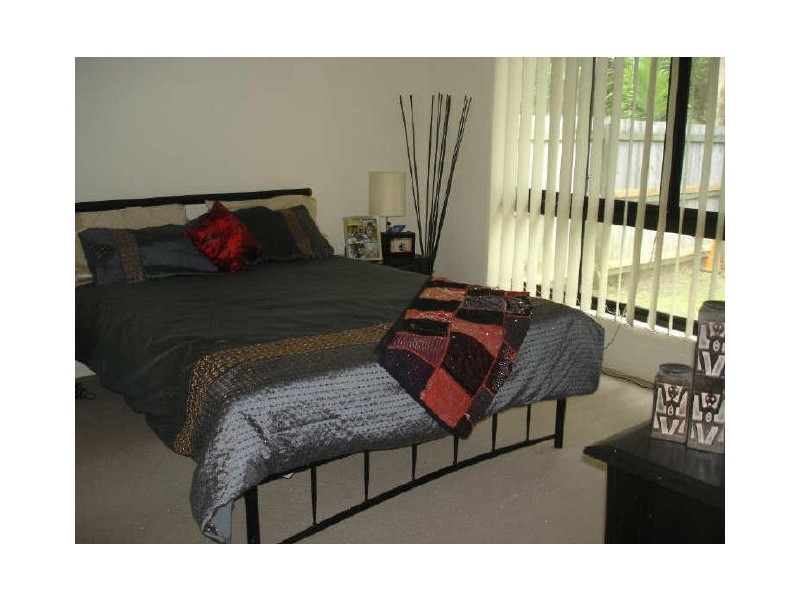 8 Veerings Crescent, Twin Waters QLD 4564