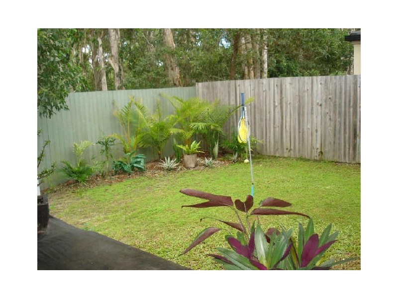 8 Veerings Crescent, Twin Waters QLD 4564