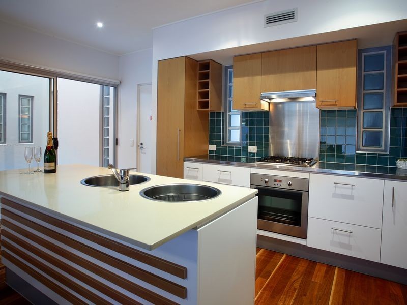 121/80 North Shore Road, Twin Waters QLD 4564