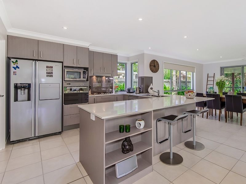 21 Friarbird Place, Twin Waters QLD 4564