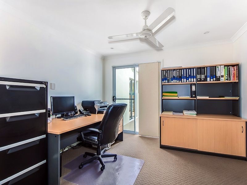 21 Friarbird Place, Twin Waters QLD 4564