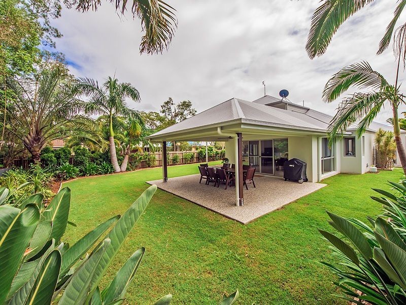 21 Friarbird Place, Twin Waters QLD 4564