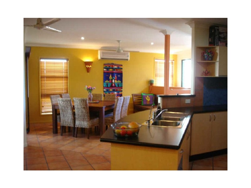 9 Cooloola Place, Twin Waters QLD 4564