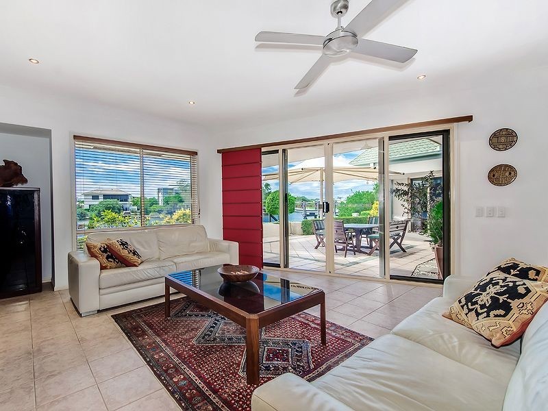 25 Tamarind Place, Twin Waters QLD 4564