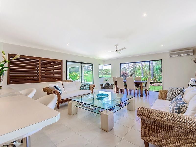 34 Baker Finch Place, Twin Waters QLD 4564