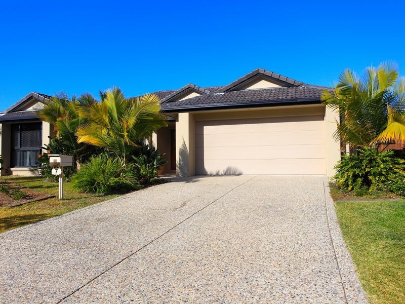 7 Veerings Crescent, Twin Waters QLD 4564