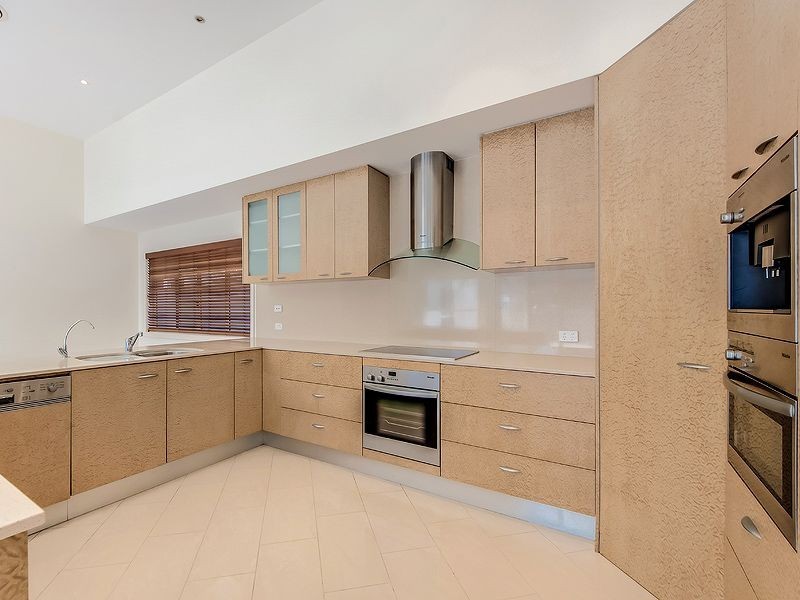 34 Stillwater Drive, Twin Waters QLD 4564