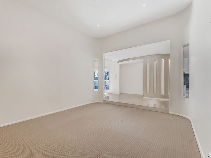 34 Stillwater Drive, Twin Waters QLD 4564