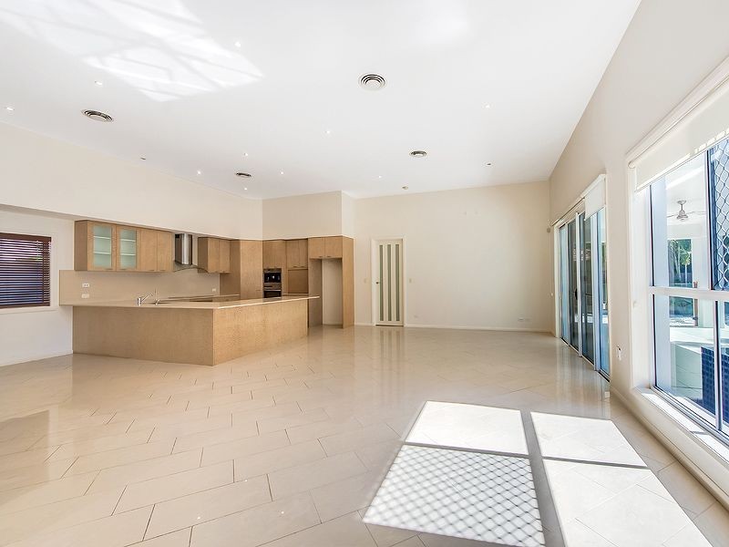 34 Stillwater Drive, Twin Waters QLD 4564