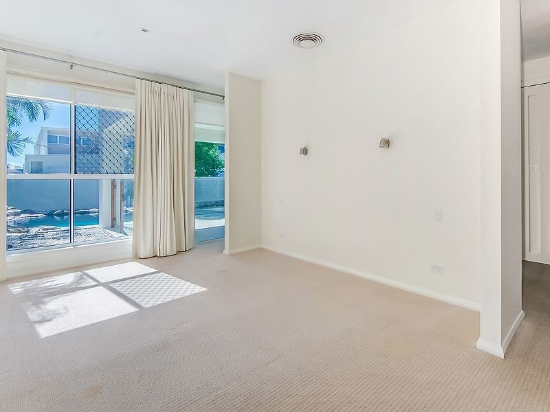 34 Stillwater Drive, Twin Waters QLD 4564