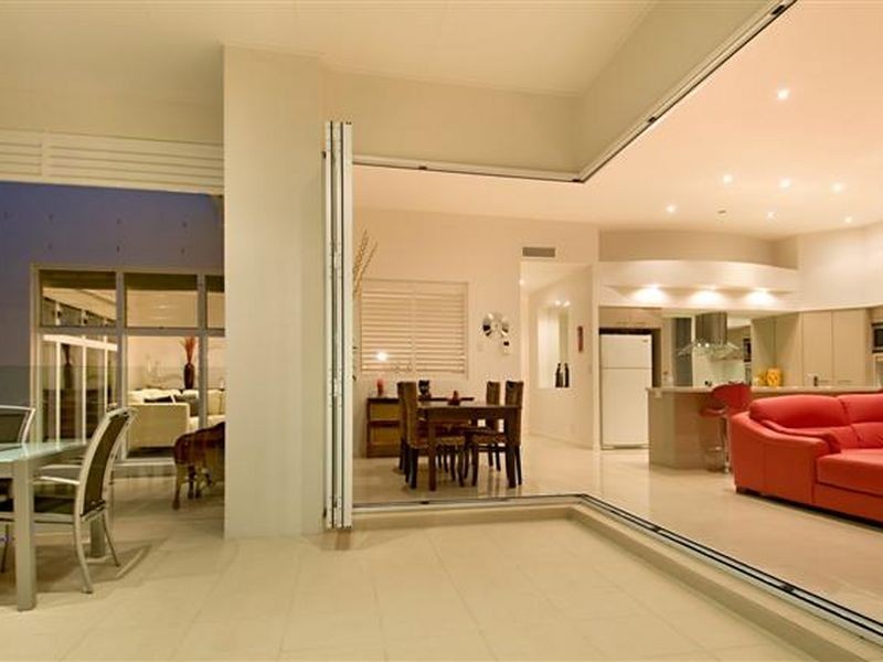 4 River Edge Court, Twin Waters QLD 4564