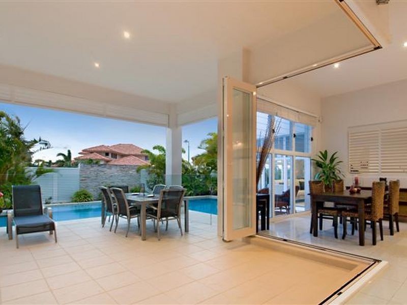 4 River Edge Court, Twin Waters QLD 4564