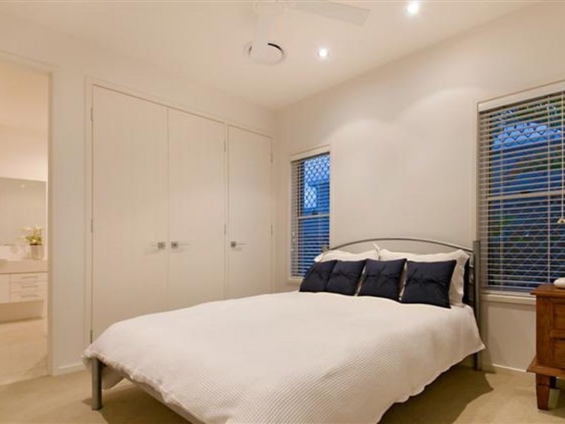 4 River Edge Court, Twin Waters QLD 4564