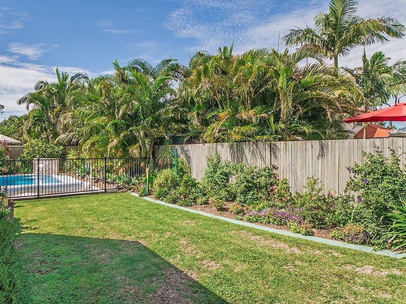 5 Friarbird Place, Twin Waters QLD 4564