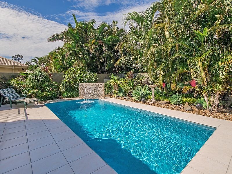 5 Friarbird Place, Twin Waters QLD 4564