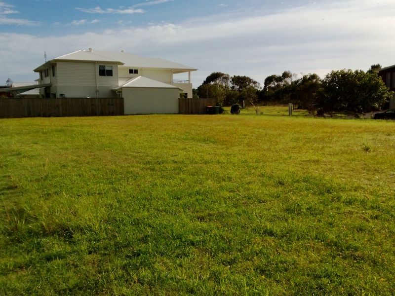 45 North Beach Place, Mudjimba QLD 4564