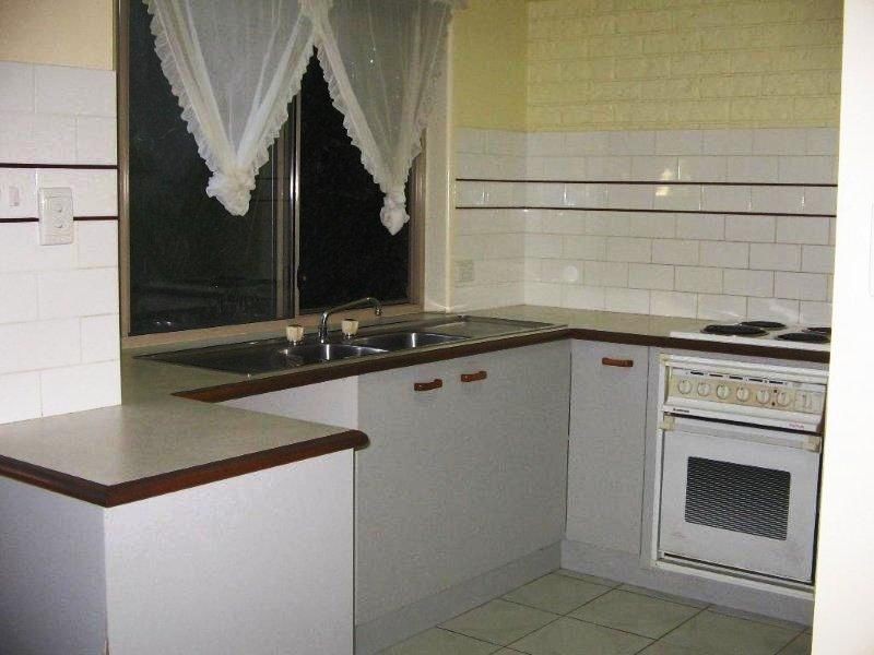 2/8 Stacey Court, Marcoola QLD 4564