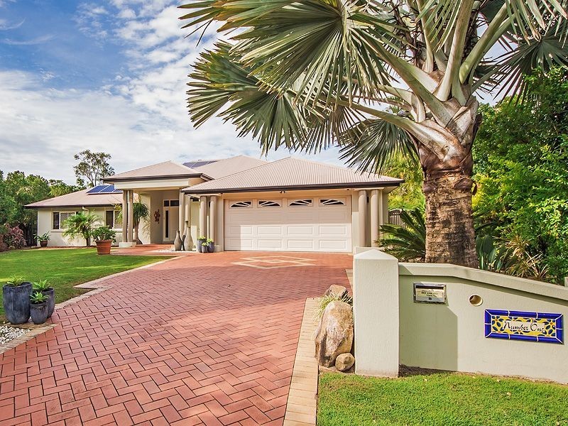 1 Barcoola Place, Twin Waters QLD 4564