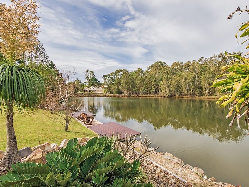1 Barcoola Place, Twin Waters QLD 4564
