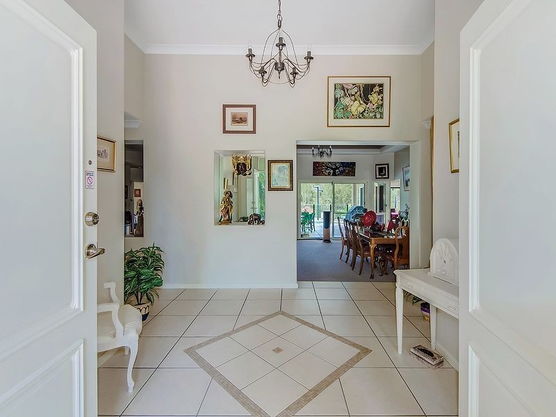 1 Barcoola Place, Twin Waters QLD 4564