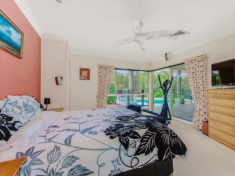 1 Barcoola Place, Twin Waters QLD 4564