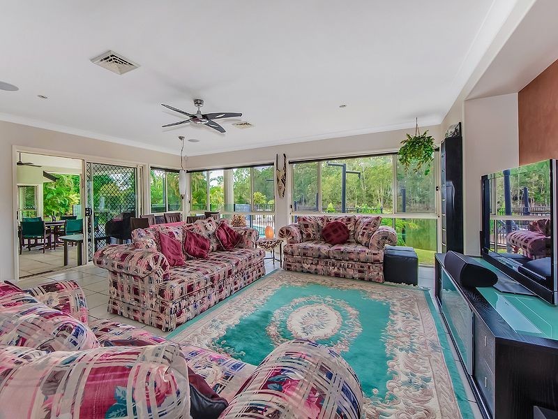 1 Barcoola Place, Twin Waters QLD 4564