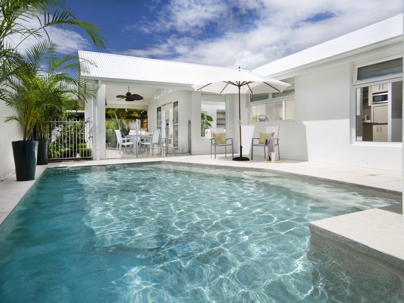 17 Veerings Crescent, Twin Waters QLD 4564
