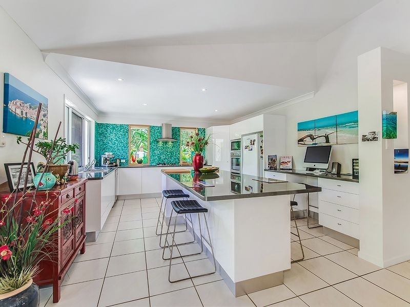 3 Senior Street, Twin Waters QLD 4564