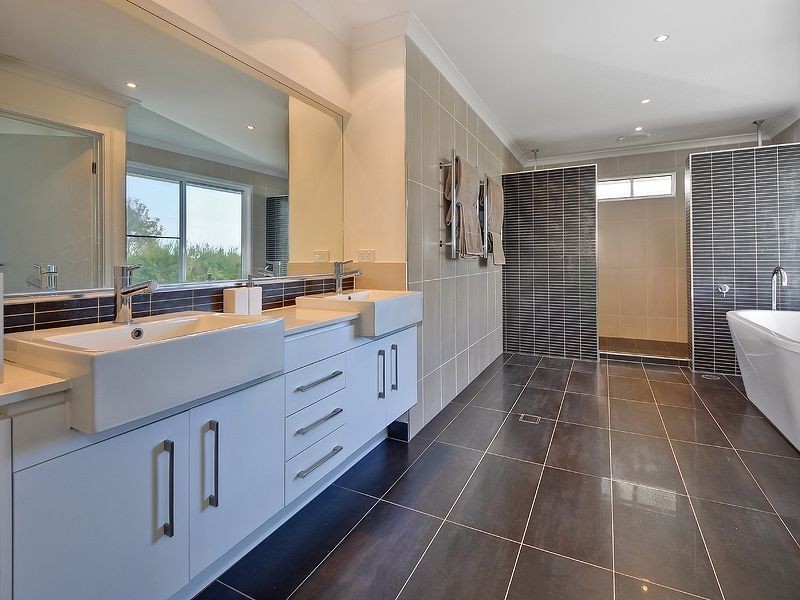 37 Moorings Circuit, Twin Waters QLD 4564