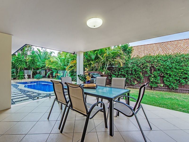 7 Baker Finch Place, Twin Waters QLD 4564