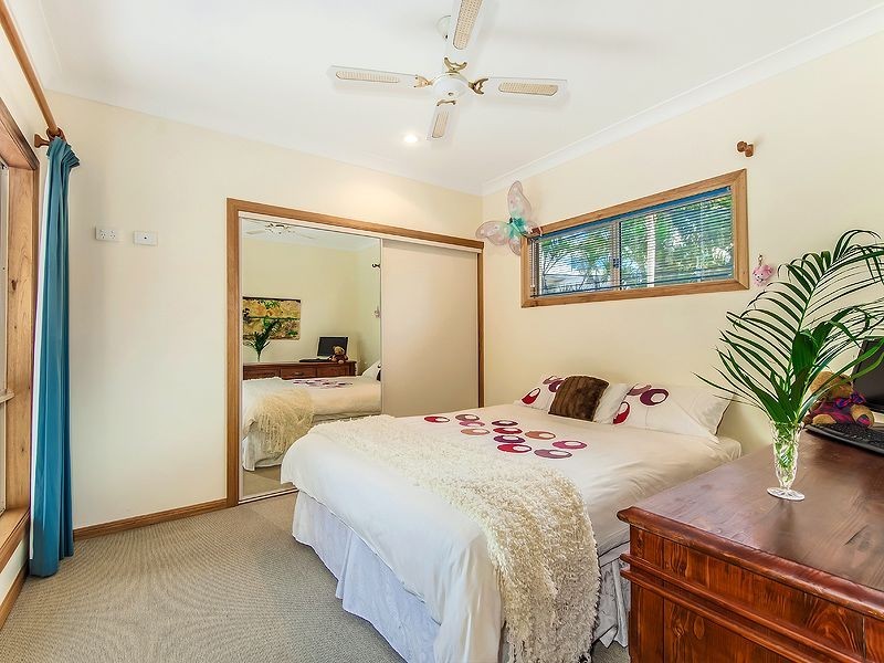 7 Baker Finch Place, Twin Waters QLD 4564