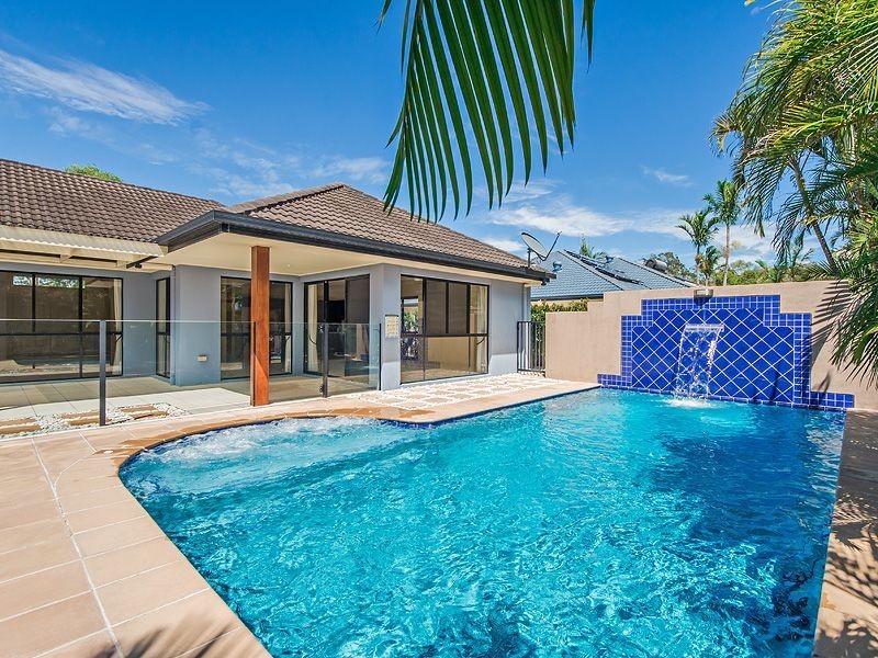 16 Friarbird Place, Twin Waters QLD 4564