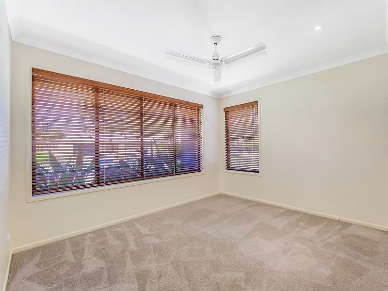 16 Friarbird Place, Twin Waters QLD 4564