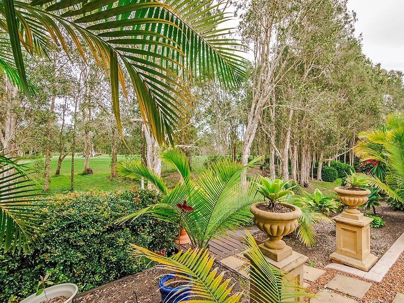 6 Tralee Place, Twin Waters QLD 4564