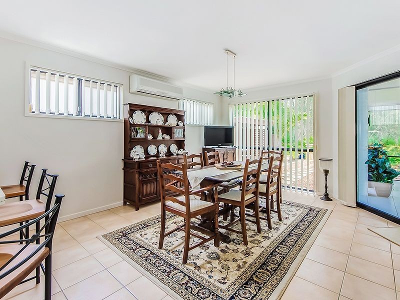 6 Tralee Place, Twin Waters QLD 4564