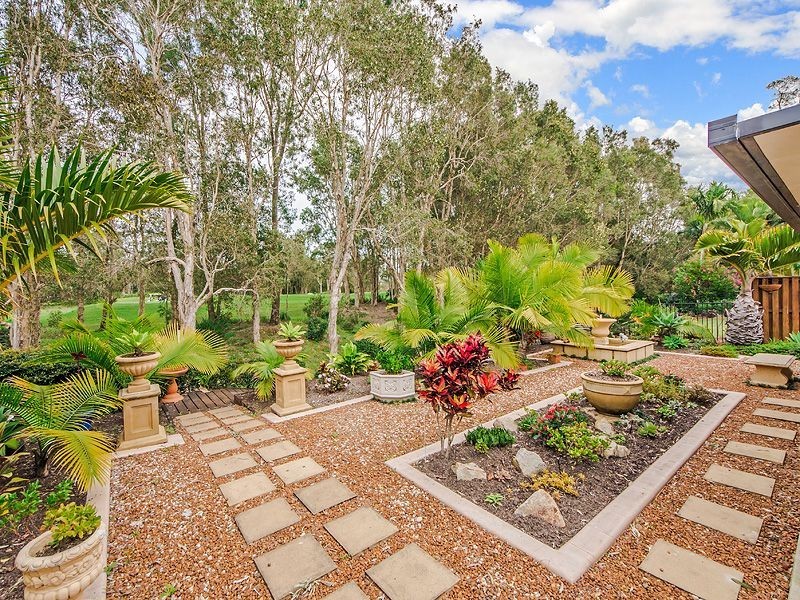 6 Tralee Place, Twin Waters QLD 4564