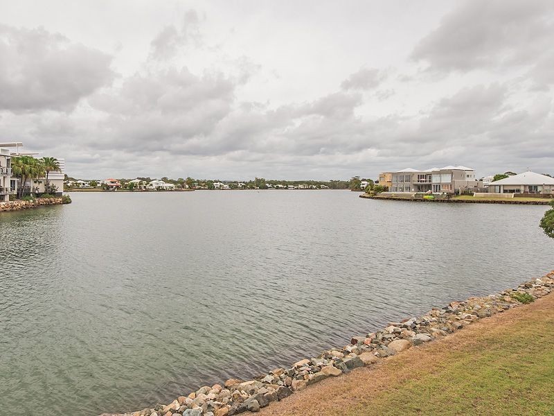 14 Oceanic Court, Twin Waters QLD 4564