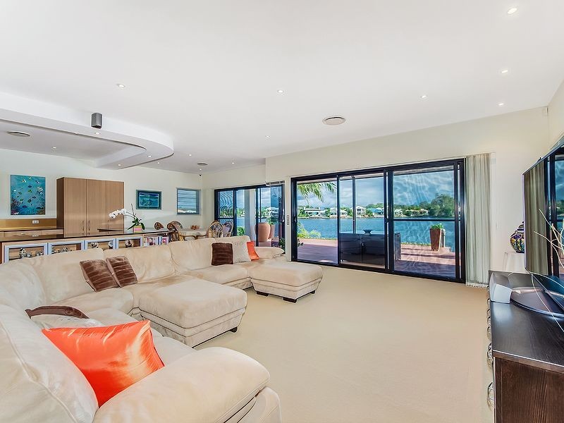 4 Blue Water Court, Twin Waters QLD 4564