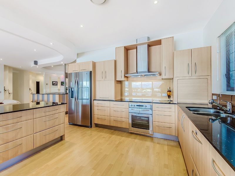 4 Blue Water Court, Twin Waters QLD 4564