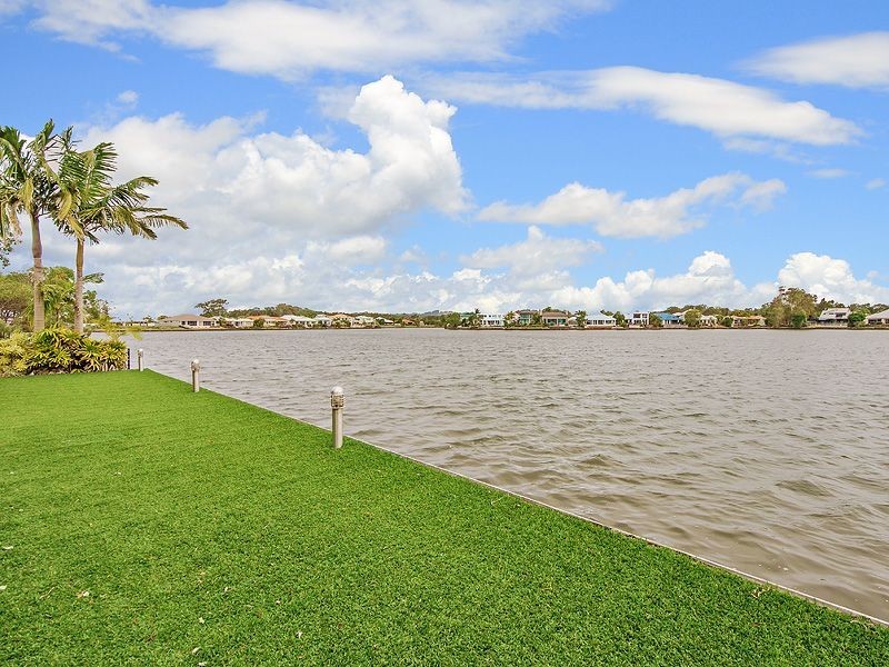 4 Blue Water Court, Twin Waters QLD 4564