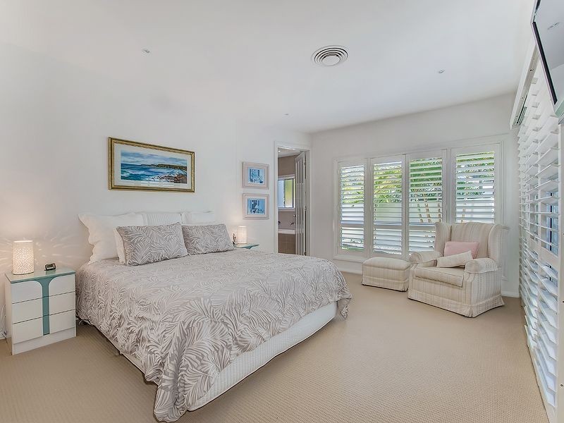 2 Undanbi Lane, Twin Waters QLD 4564