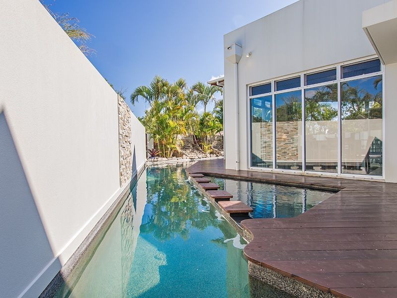 2 Undanbi Lane, Twin Waters QLD 4564