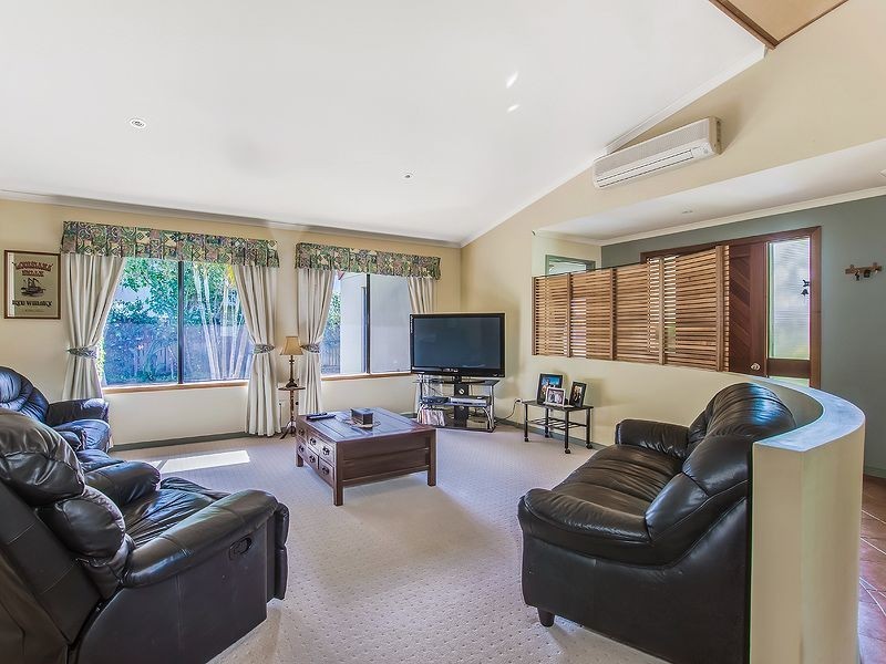 16 Sunview Drive, Twin Waters QLD 4564