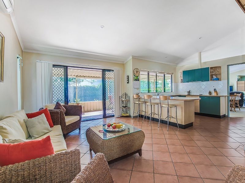 16 Sunview Drive, Twin Waters QLD 4564